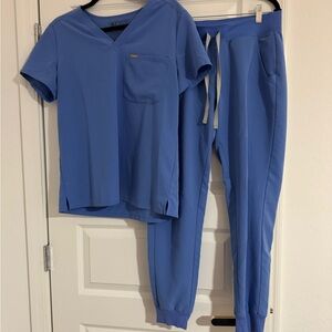 FIGS Scrub Set Ceil Blue Catarina Top & Zamora Joggers
